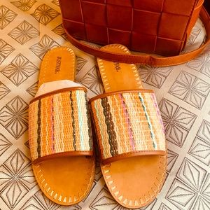 Cognac Woven Slide Sandle